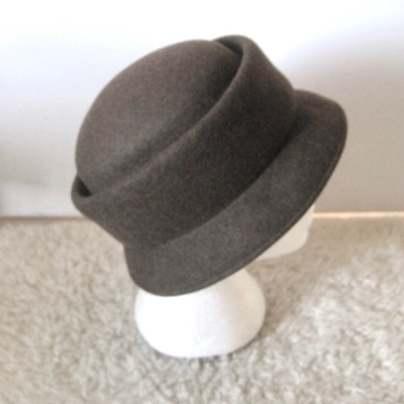 Ophelie Wool Felt Cloche Hat - Picture 4 of 7